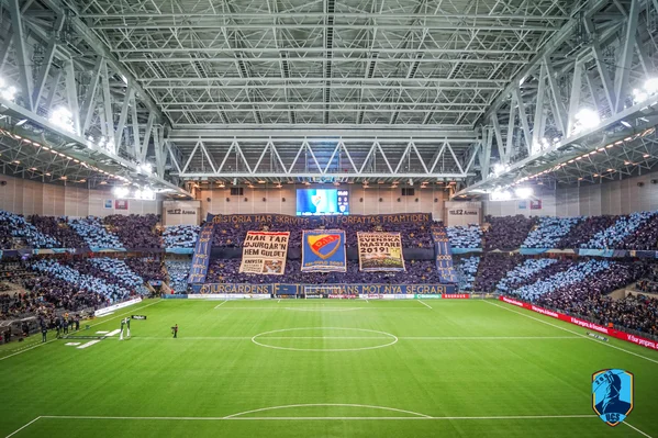 Headline tifo in the stands 1